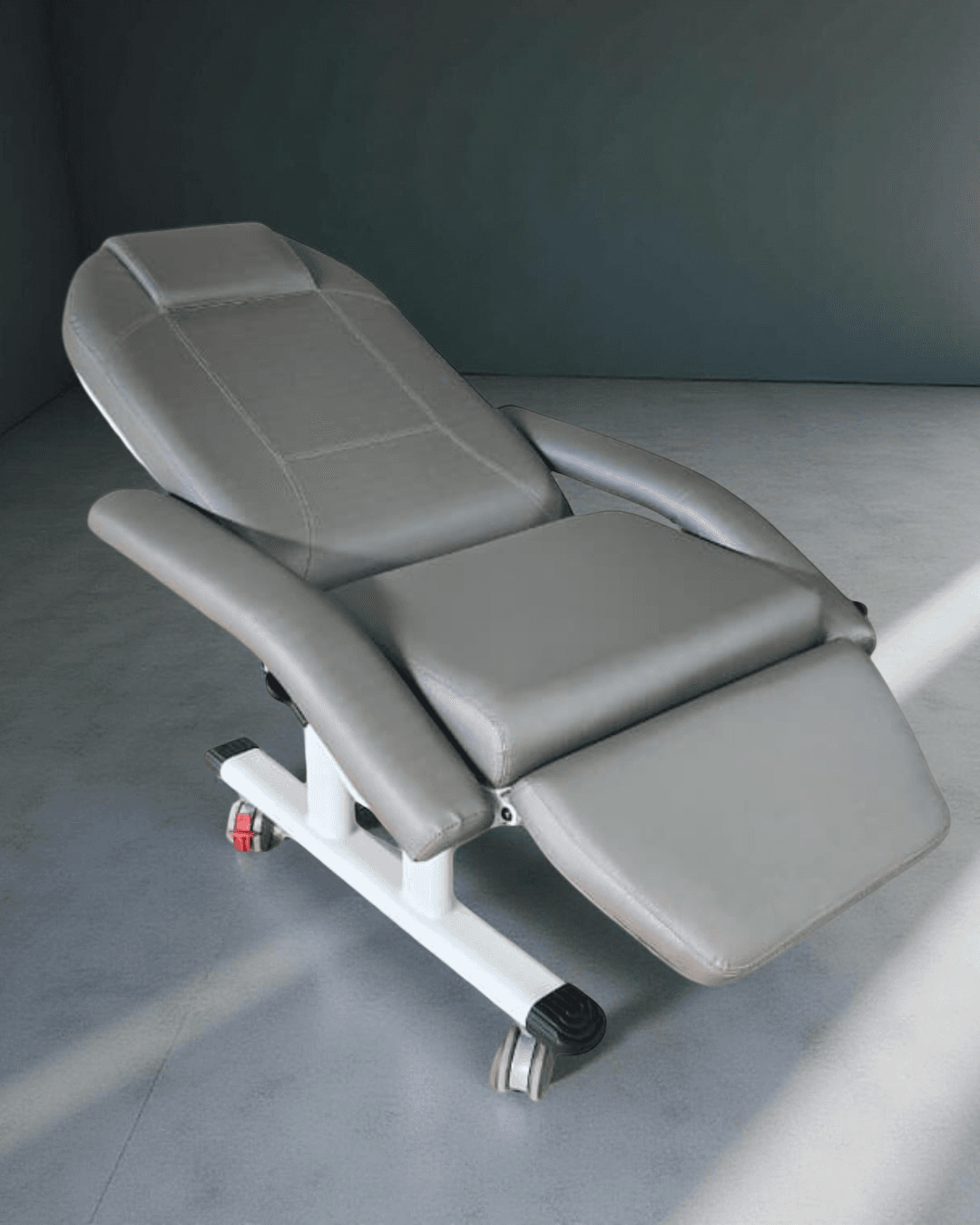 Multimedic — Poltrona hospitalar — foto 5