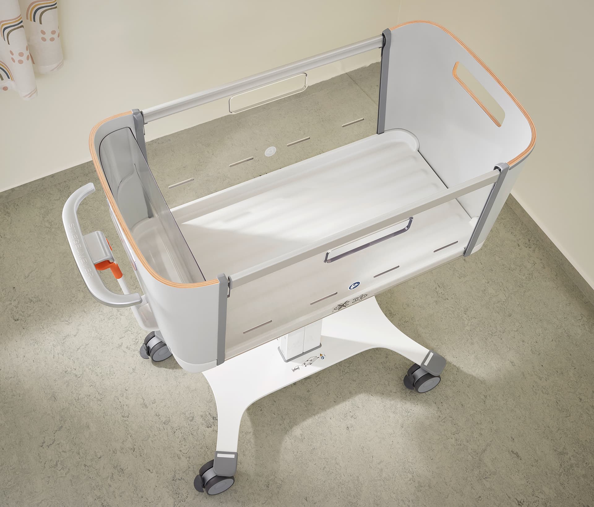 Jovie — Berço hospitalar — foto 4